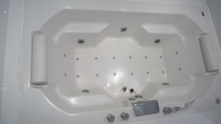 Bathroom 5, Aquarius Gay Guesthouse & Sauna, Pulau Phuket