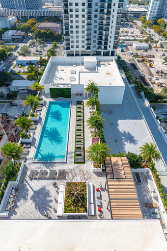 Exterior & Views 2, Global Luxury Suites Miami Worldcenter, Miami-Dade