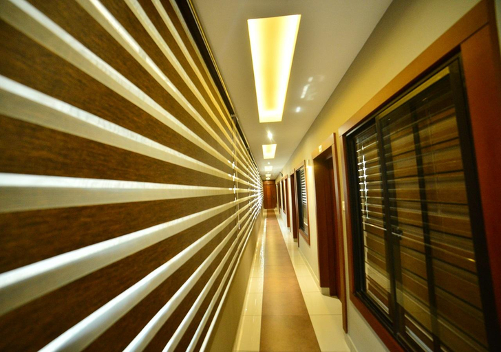 Others 5, Hotel Priya, Malappuram
