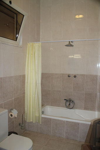 Bathroom 4, Asham Africa Hotel and Resort, Misraq Shewa