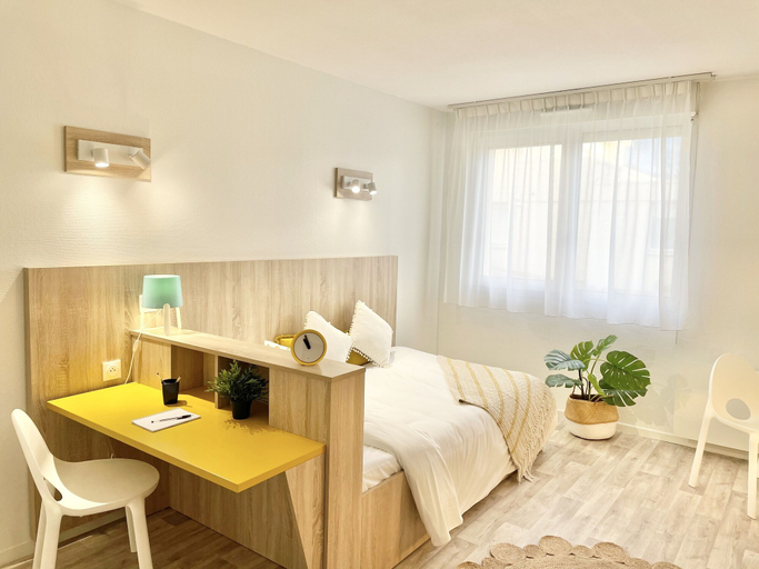 Bedroom 3, Residence Sweetly St Augustin, Gironde