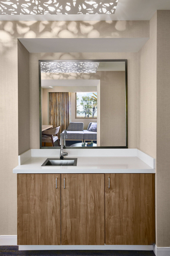 Bathroom 5, Westin San Francisco Airport, San Mateo
