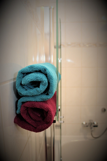 Bathroom 3, Ferienwohnungen Salzhausblick, Görlitz