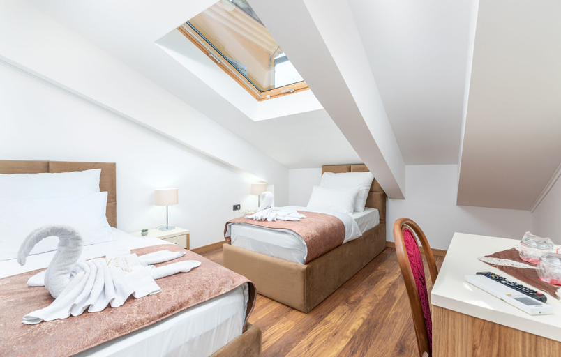 Bedroom 4, Hotel Dua Residence, Poreč