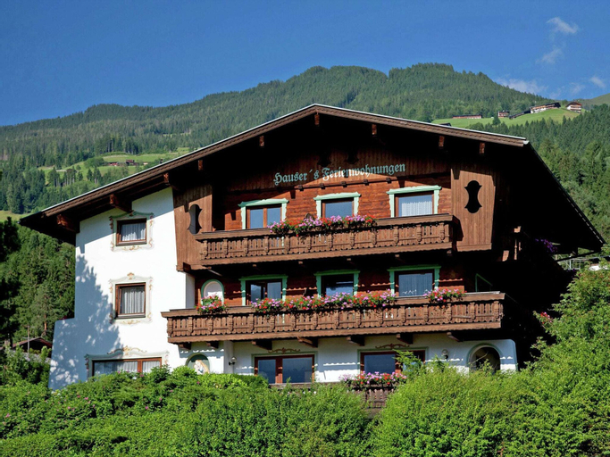 Pleasing Apartment with Garden, Balcony, Garden Furniture, Schwaz