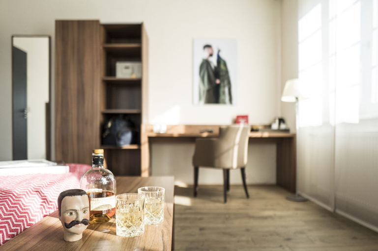 Bedroom 12