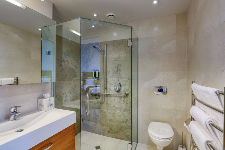Bathroom 5, Marsden Suites Nautilus Orewa, Rodney