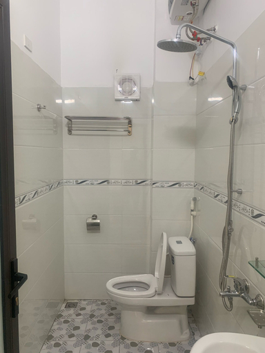 Bathroom 5, Sen's homestay, Hoa Lư