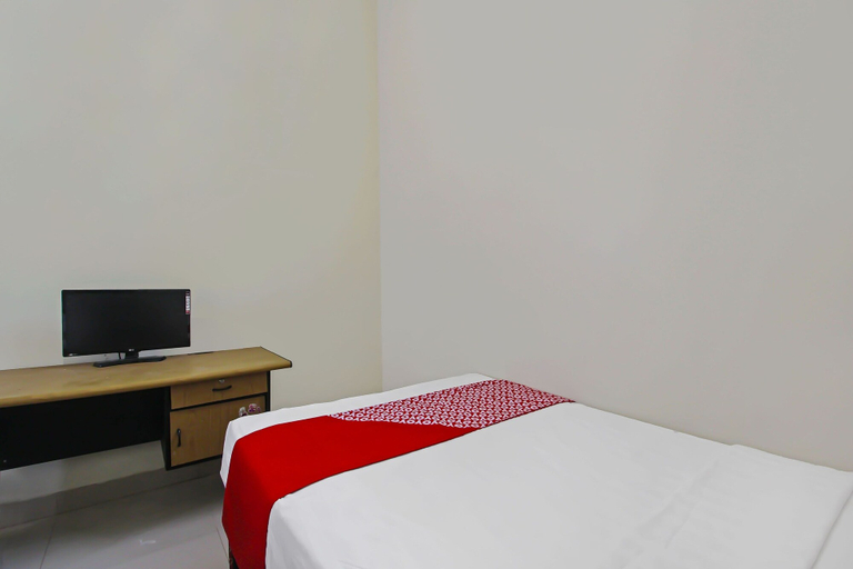 Bedroom 2, Hotel O Wahidin Guesthouse, Pekalongan