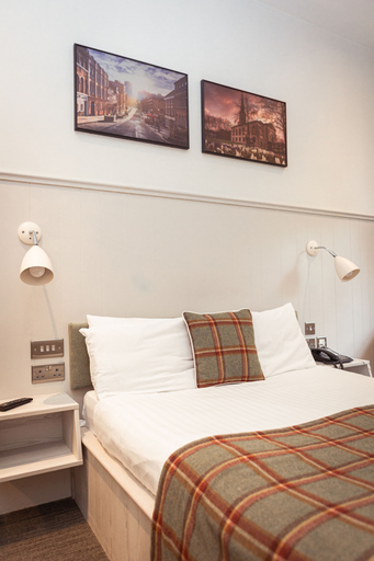 Bedroom 2, Saint Pauls House, Birmingham