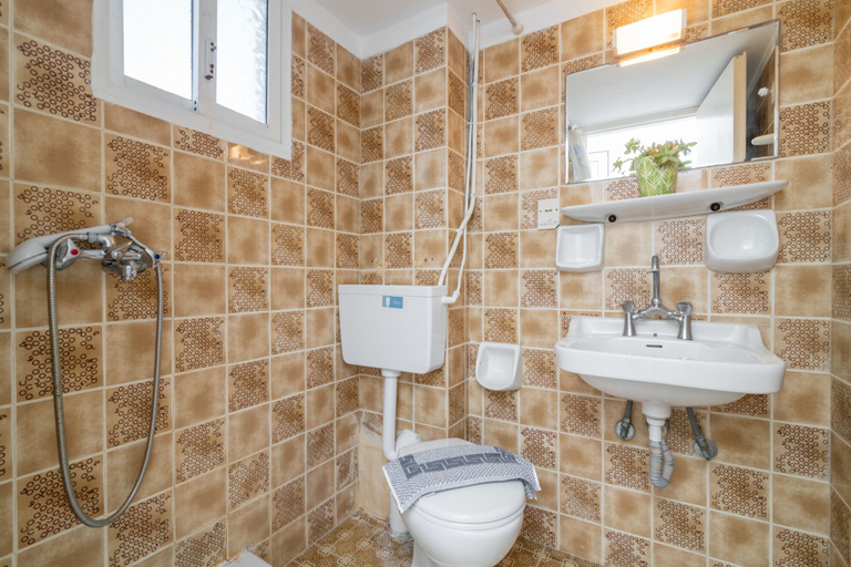 Bathroom 3, Asteria, Ionian Islands
