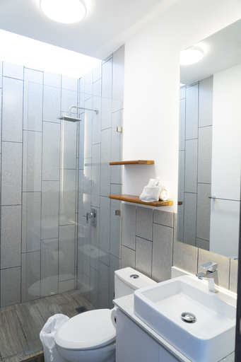 Bathroom 5, Villas La Mar, Taxisco