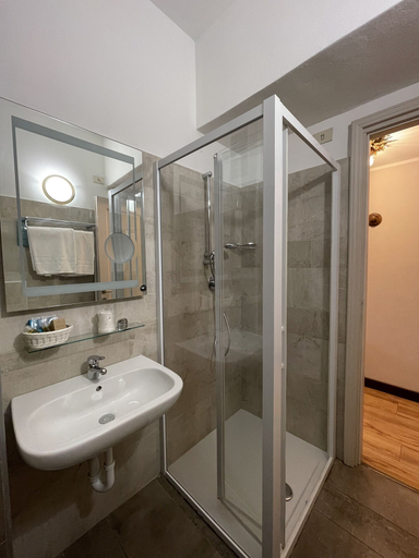 Bathroom 3, Albergo La Torre, Como