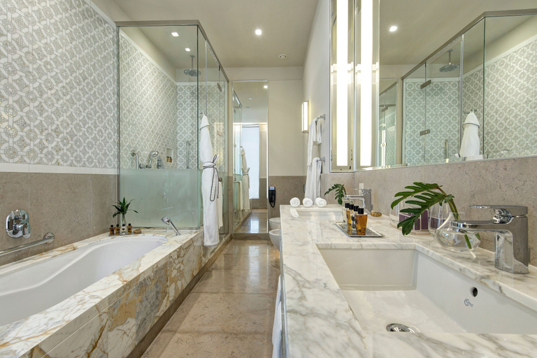 Bathroom 5, Assila, a Luxury Collection Hotel, Jeddah, Jeddah
