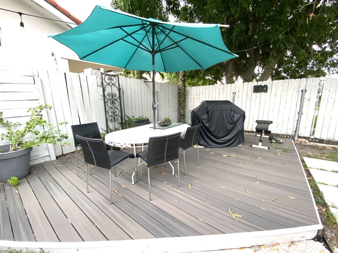 Others 4, The Sun Gardens Villa, Miami-Dade