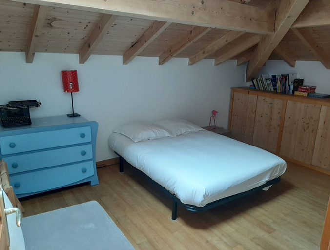 Bedroom 12