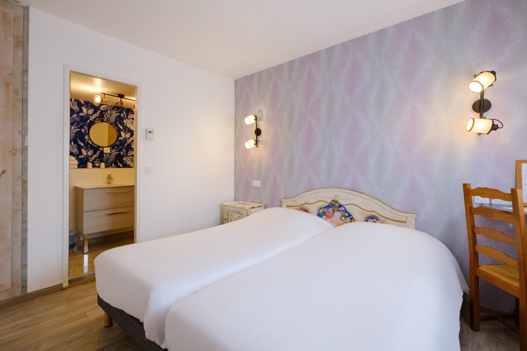 Bedroom 4, Eqynox Hôtel, Marne