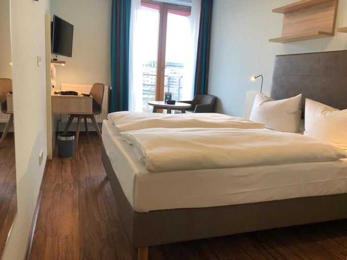 Bedroom 23