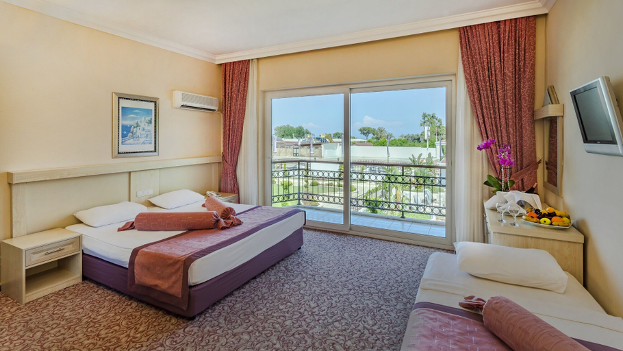 Bedroom 4, Club Hotel Belpınar, Antalya