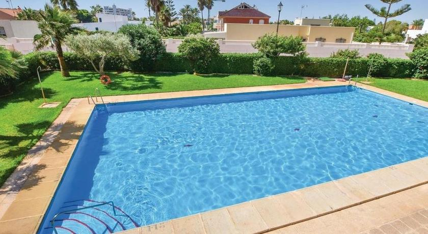 Sport & Beauty, Charming apartment in Roquetas de Mar with shared pool, Almería
