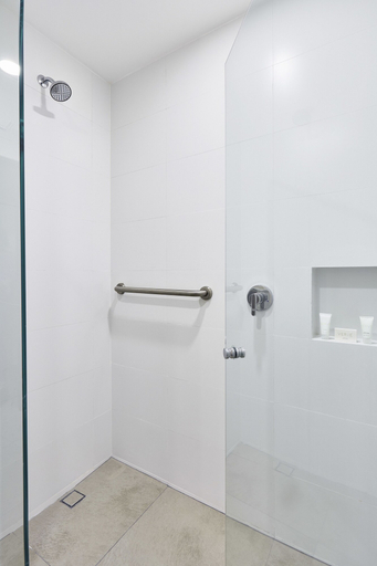 Bathroom 4, Fairfield Inn & Suites by Marriott Cancun Airport, Benito Juárez