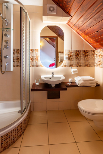 Bathroom 3, Hotel Beskid, Żywiec