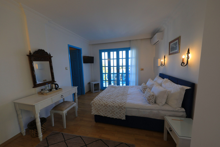 Bedroom 2, Bellapais Abbey Hotel