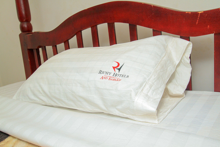 Bedroom 3, Richy Hotels and Safaris, Mbale