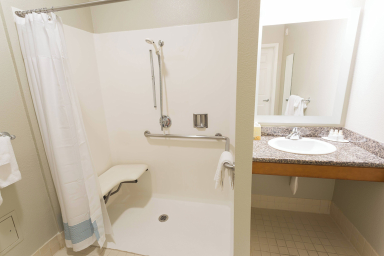 Bathroom 4, TownePlace Suites by Marriott Sunnyvale Silicon Valley, Santa Clara