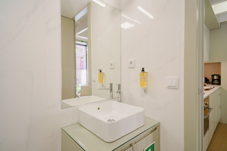 Bathroom 3, Feel Porto Matosinhos Flats, Matosinhos