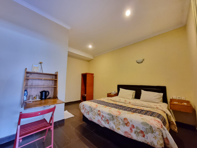 Bedroom 4, The Swarna Hotel Bayah, Lebak
