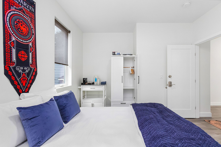 Bedroom 3, Dragonstone Sweet Suite, Seattle