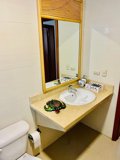 Bathroom 4, 2 Minute Walk to Beach 1bdrm Condo with Pool, Salvaleon de Higuey