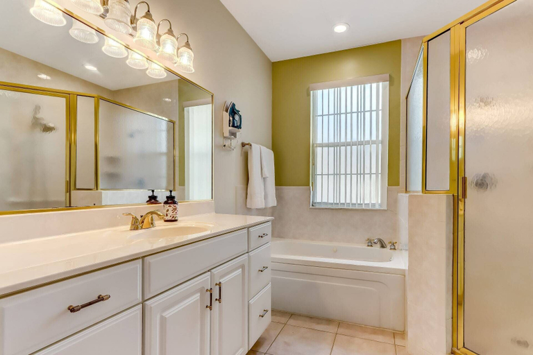 Bathroom 4, Sea Glass House, Saint Johns