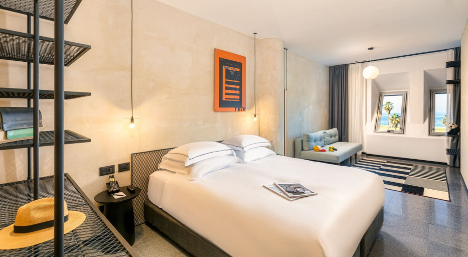 Bedroom 5, Play TLV Beach