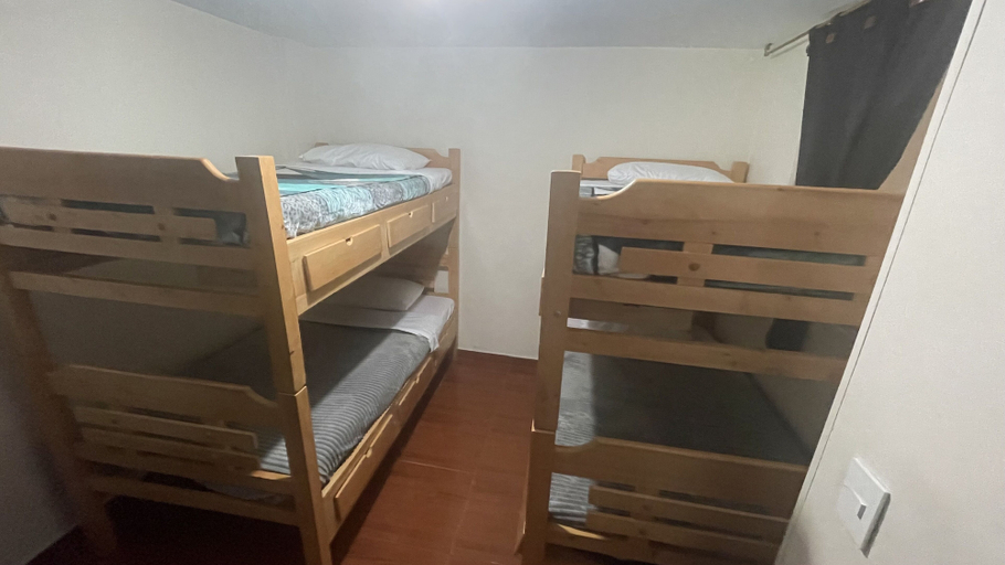Bedroom 3, HOSTEL PARA VIAJEROS, Santafé de Bogotá
