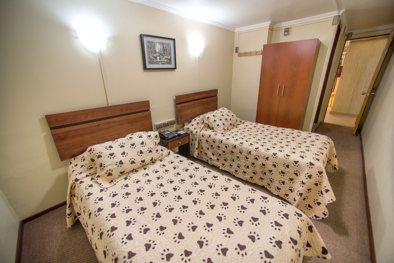 Bedroom 3, Hotel Sahara Inn, Santiago