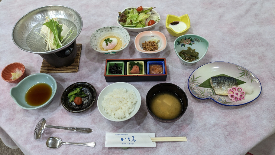 Food & Drinks 2, Ryokan ichie, Nikaho