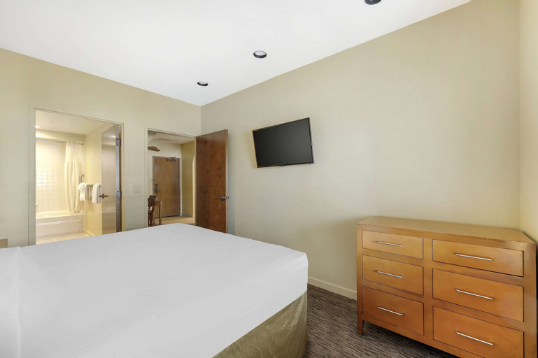 Bedroom 10