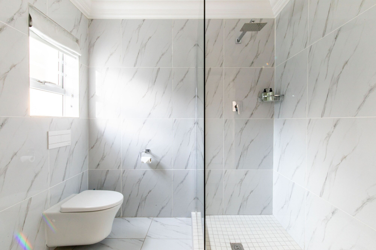 Bathroom 4, Dolphin Bay Boutique Hotel and Spa, Nelson Mandela Bay