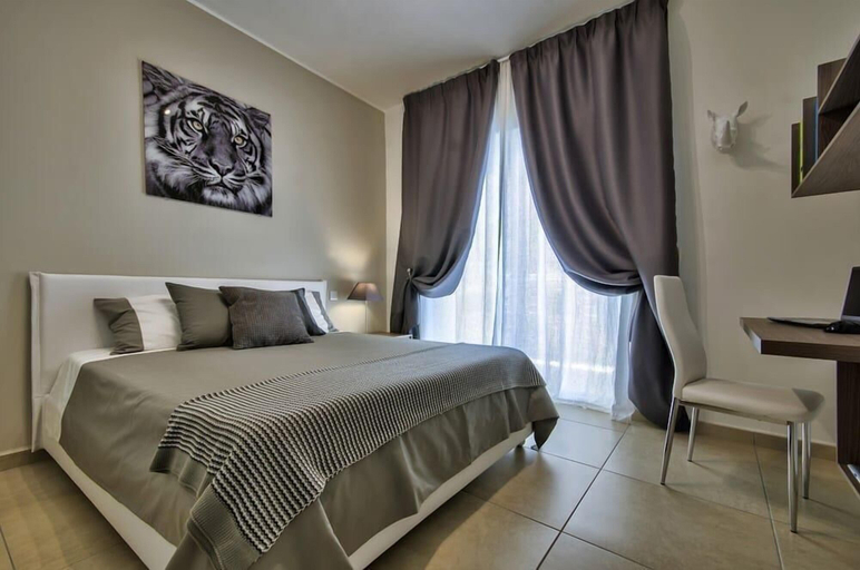 Bedroom 3, Luxury Apartment With Pool and Terrace, Top Location