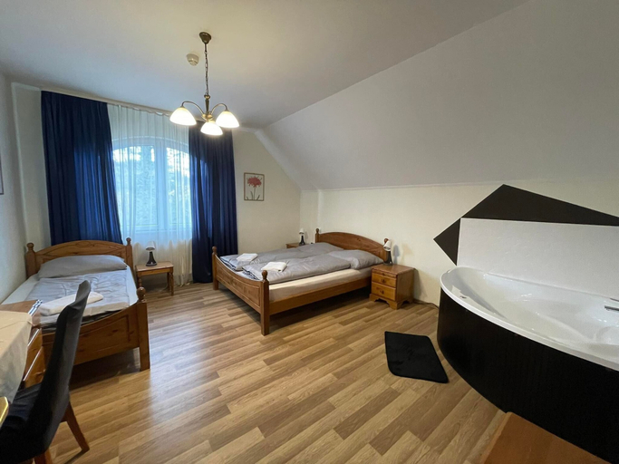Bedroom 3, Tölgyfa Panzió, Miskolci