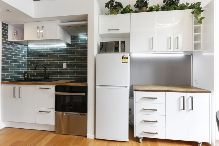Others 5, Contemporary and fun styled studio loft, Waitakere