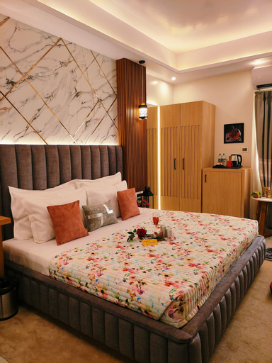 Bedroom 14