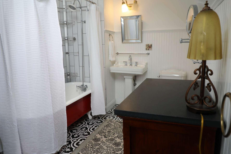 Bathroom 4, Belle Femme, Essex