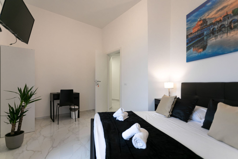 Bedroom 4, Re di roma rooftop, Rome