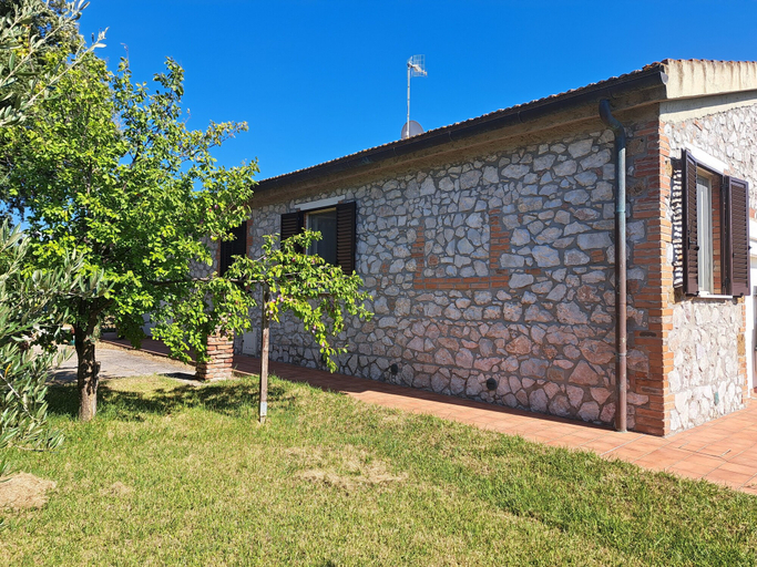 Exterior & Views 2, Agriturismo La Tortorella, Grosseto