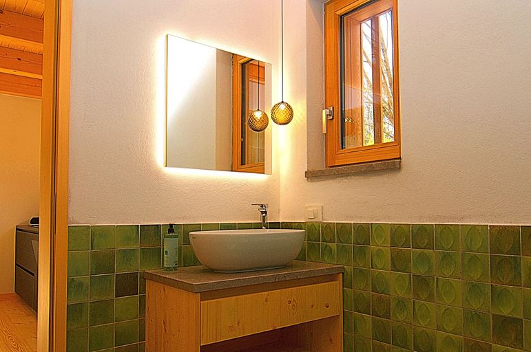 Bathroom 3, Pira Hotel, Postojna