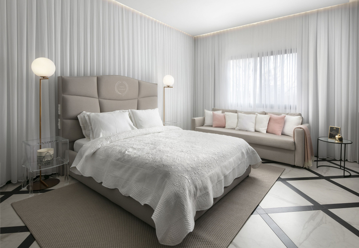 Bedroom 3, King George Suites