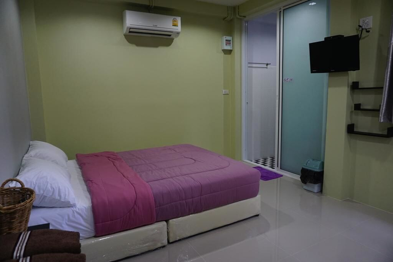Bedroom 2, Meephawa Resort, Amphawa